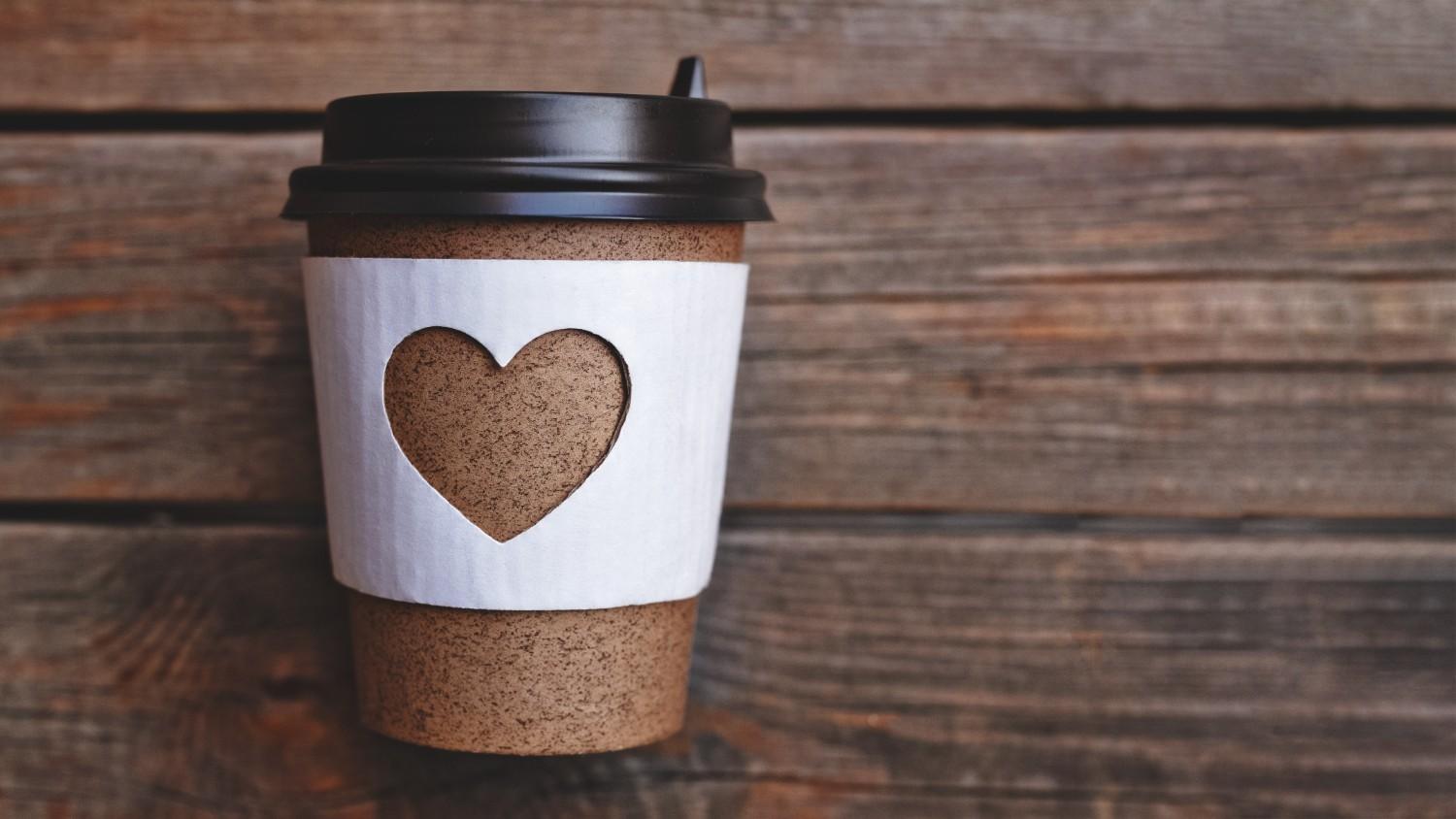 kubek papierowy do kawy z nadrukiem